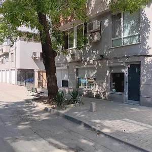 https://melani-2.plovdiv-hotels.com