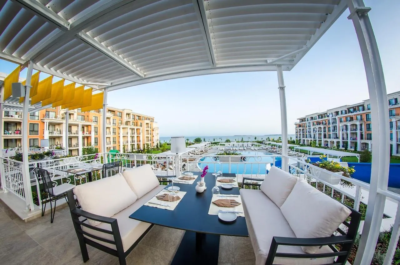 Premier Fort Beach Resort サニービーチ